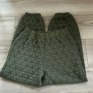 Stateside Quilted Joggers/Sweatpants Size Medium EUC